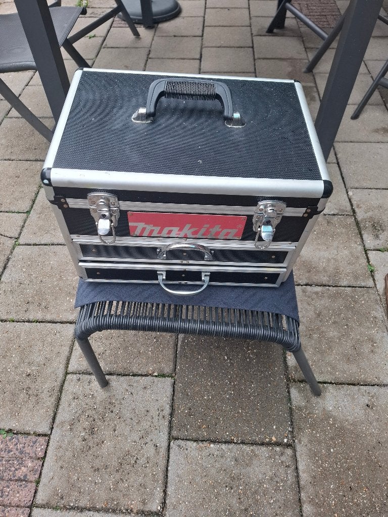 Makita koffer compleet met accuboor en schuurmache bosch, Doe-het-zelf en Verbouw, Gereedschap | Boormachines, Ophalen, Gebruikt