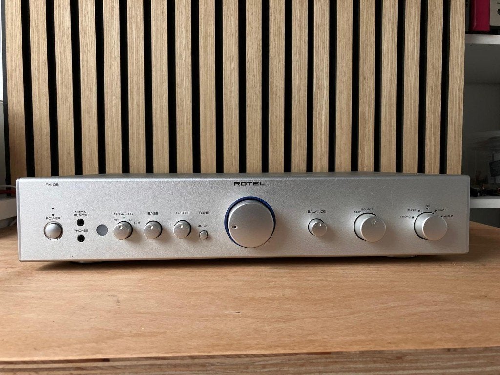 Rotel RA-06 stereoversterker, Gebruikt, 60 tot 120 watt, Stereo, Ophalen