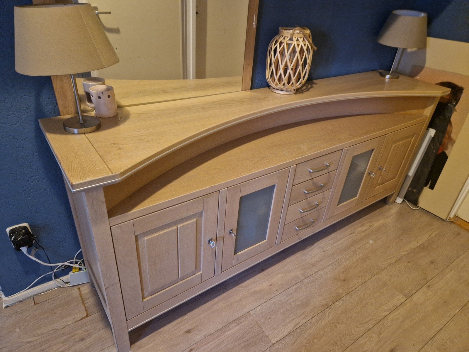 GRATIS AF TE HALEN !!! Eikenhouten dressoir !!, Huis en Inrichting, Ophalen, Gebruikt, Met lade(s), 200 cm of meer
