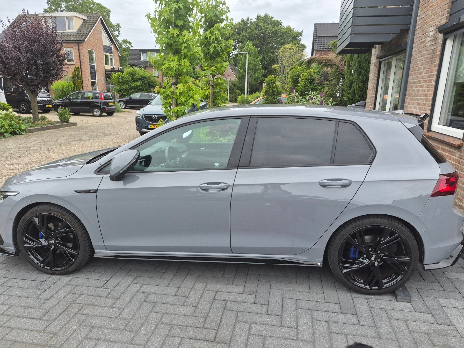 Volkswagen Golf R line  2021 Nardo Grijs  Maxton spoilerset, 1498 cc, 680 kg, 4 cilinders, Overige kleuren