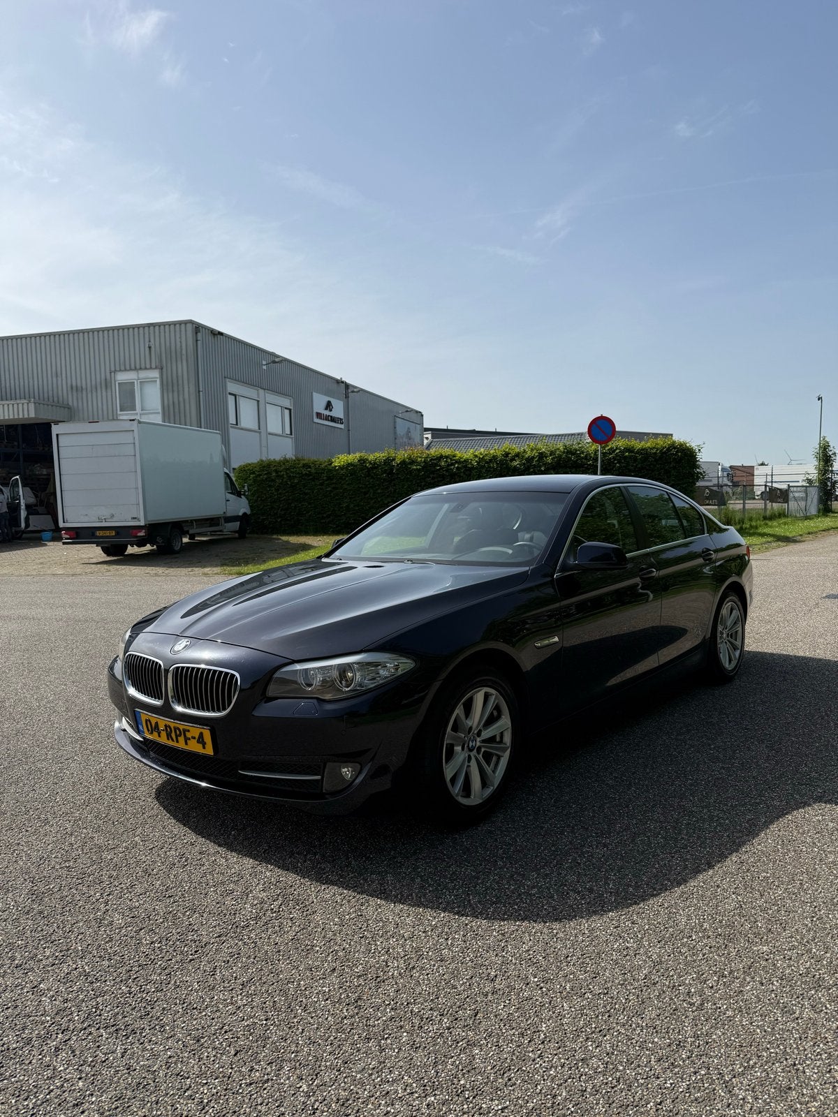 2011 BMW 523i AUT CARPLAY TREKHAAK ALARM HIFI, Auto's, BMW, Zwart, 2000 kg, Origineel Nederlands, Onderhoudsboekje