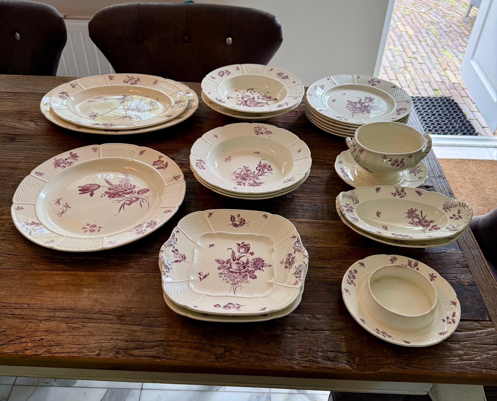 Zeldzaam Wedgwood Etruria Servies met Schalen, Ophalen of Verzenden