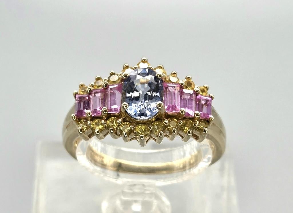 Gouden Vintage ring met edelstenen saffier. 2026/254., Sieraden, Tassen en Uiterlijk, Ringen, 18 tot 19, Overige kleuren, ., Ophalen of Verzenden