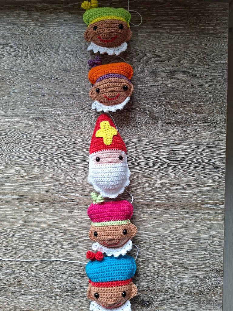 gehaakte sinterklaasslinger, Ophalen of Verzenden, Nieuw, Versiering, Kerst of Sinterklaas