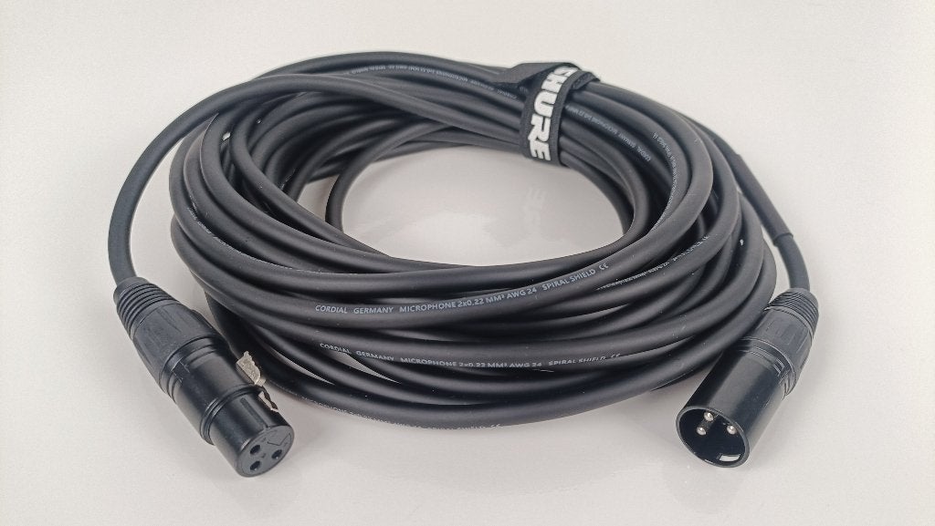 Cordial Shure microfoon kabels + houder, Muziek en Instrumenten, Kabels en Stekkers, Ophalen of Verzenden, Zo goed als nieuw, Microfoon