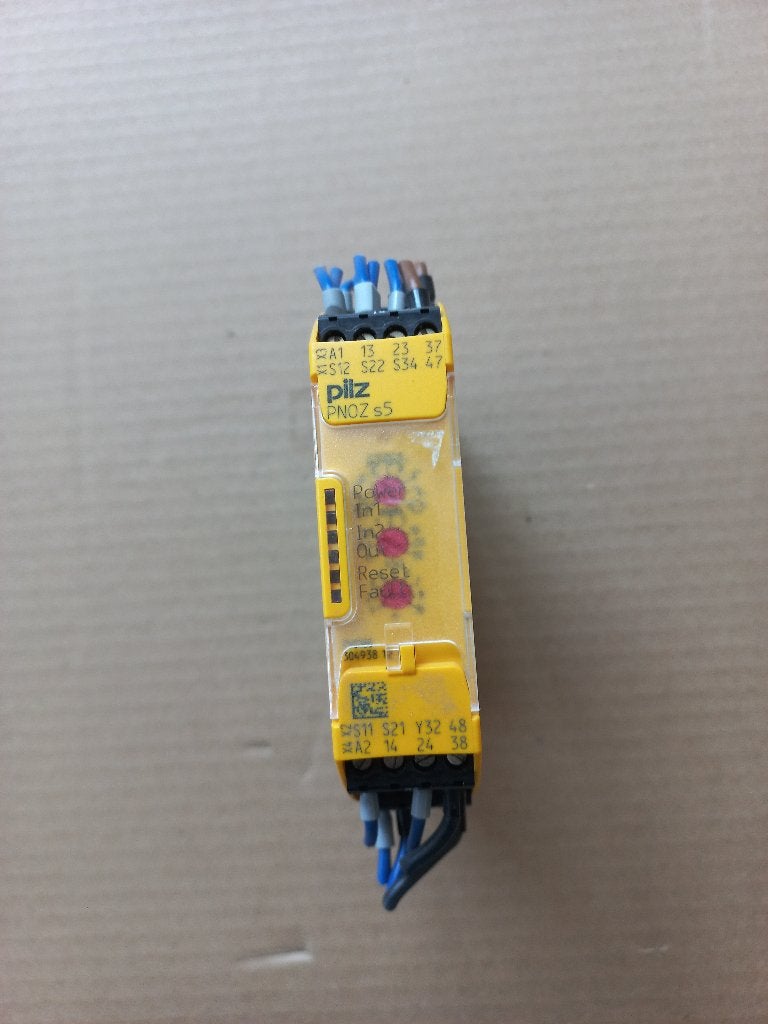 Veiligheidsrelais Pilz 751105 - PNOZ s5 C 24VDC 2 n/o 2 n/o, Ophalen of Verzenden, Zo goed als nieuw