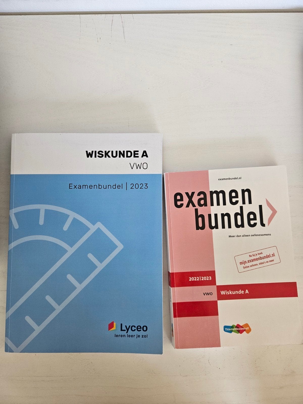 Set: Examenbundel VWO Wiskunde A 2022/2023 & Lyceo 2023, Ophalen, Beta, Gelezen, Niet van toepassing