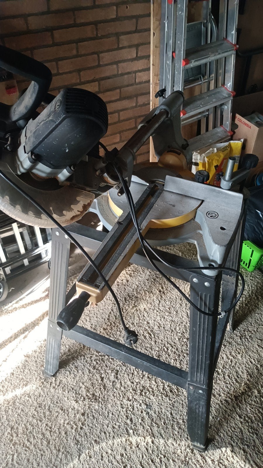 Afkortzaag met onderstel - Gebruikt, Doe-het-zelf en Verbouw, Gereedschap | Zaagmachines, Gebruikt, Onbekend, 70 mm of meer, Ophalen of Verzenden