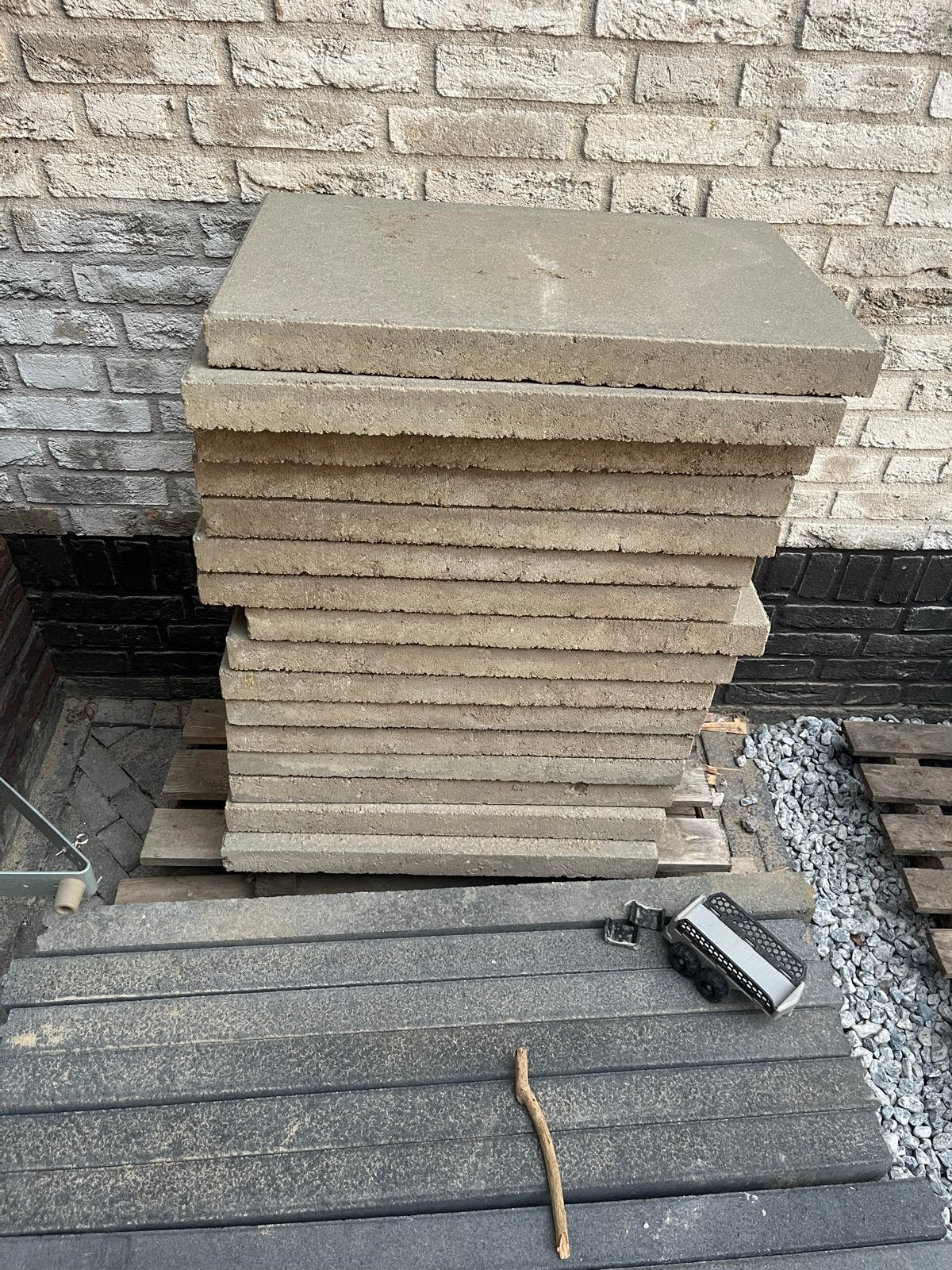Beton terrastegels en klinkers, Tuin en Terras, Tegels en Klinkers, Ophalen, Gebruikt, Klinkers, 10 m² of meer