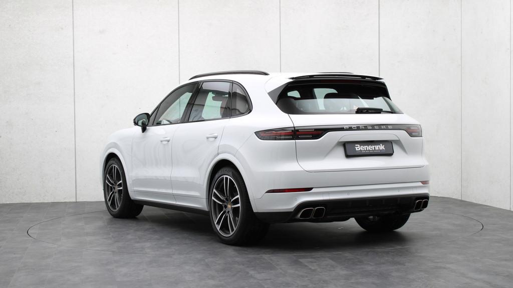 Porsche Cayenne 4.0 Turbo | PSCB | Soft-Close | Trekhaak | P, Gebruikt, Wit, Bedrijf, Vierwielaandrijving
