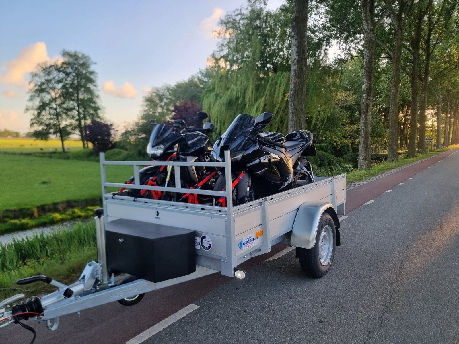 Motortrailer te huur 2 motoren, Ophalen, Nieuw