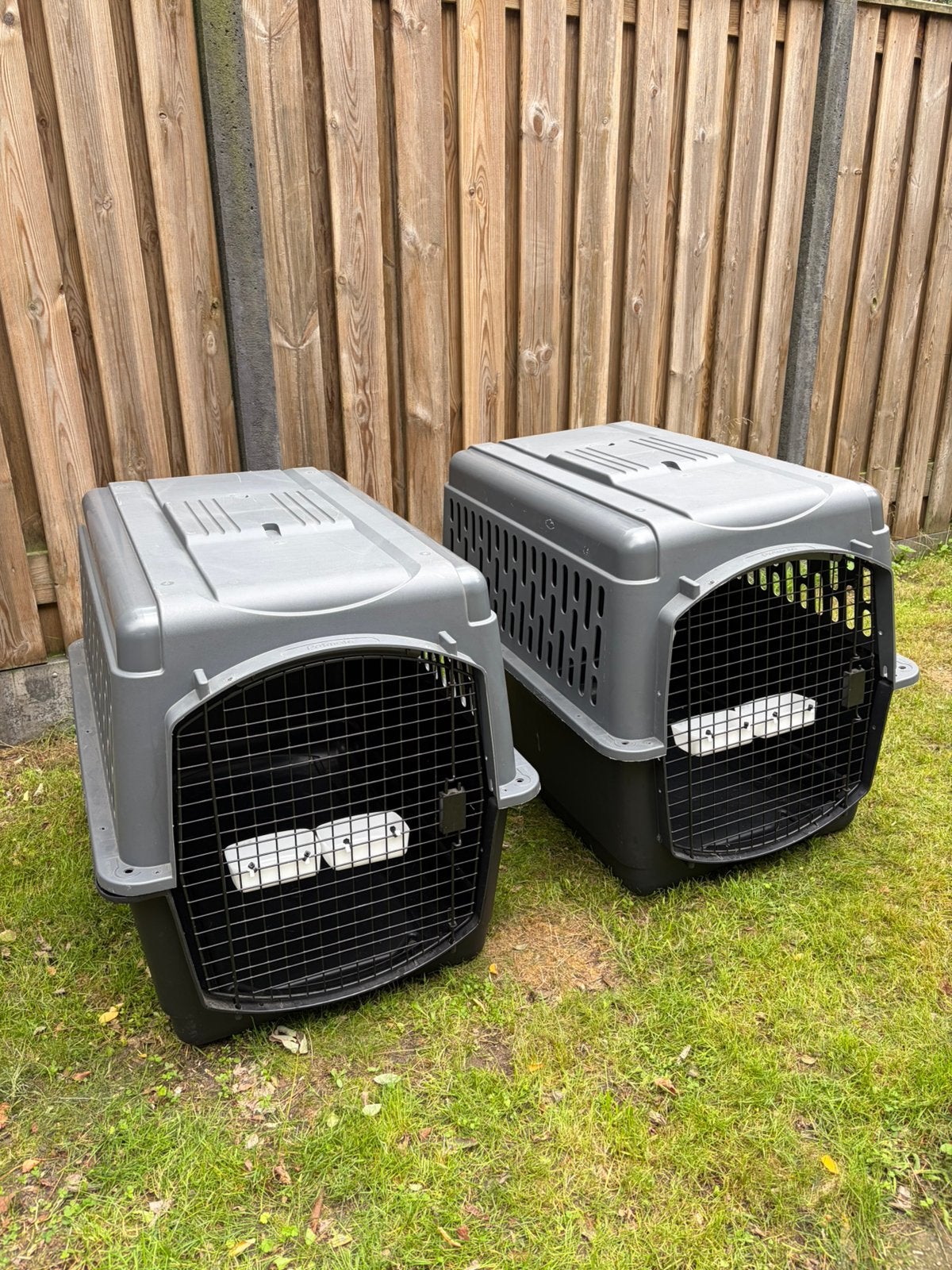 2x Petmate reiskennel XL, Ophalen, Zo goed als nieuw