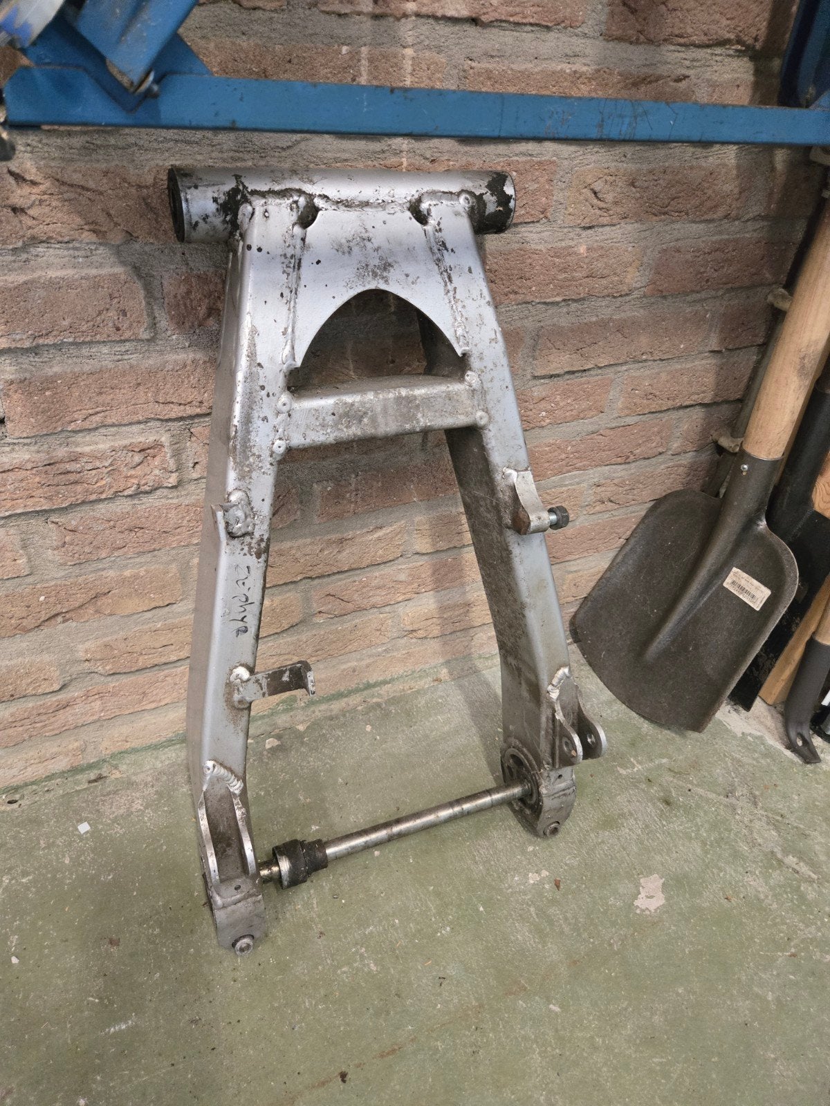 Kawasaki Zephyr 750 achterbrug, Ophalen, Gebruikt
