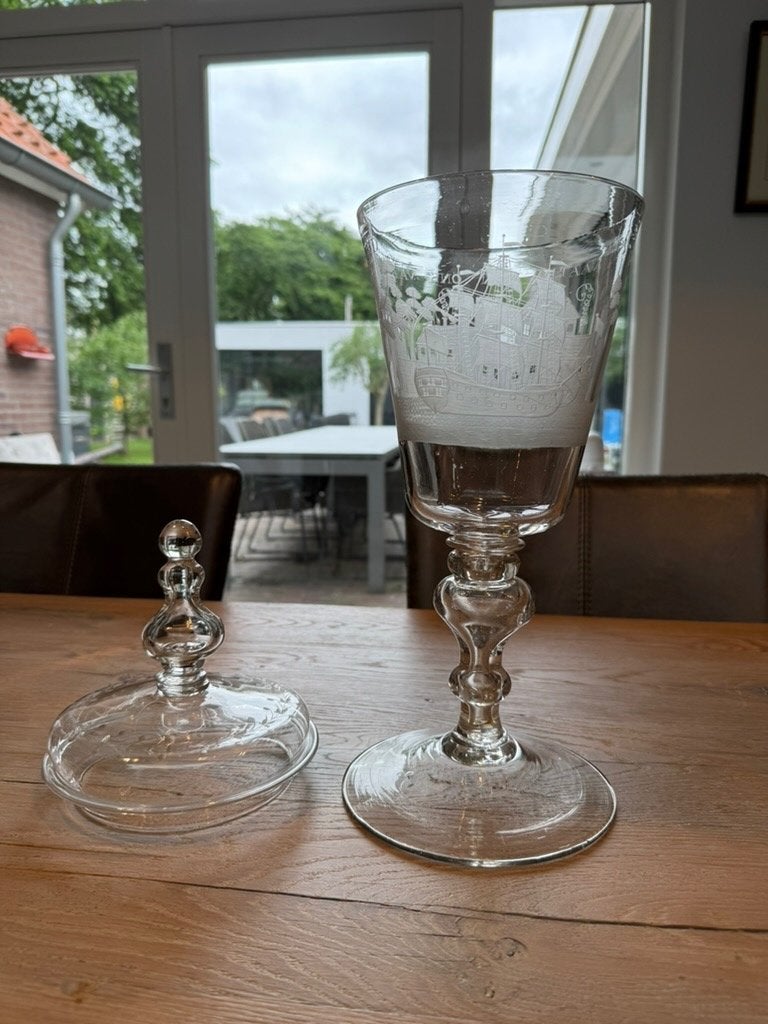 Uitzonderlijk groot antiek gegraveerd wijnglas - 18e eeuw, Ophalen of Verzenden