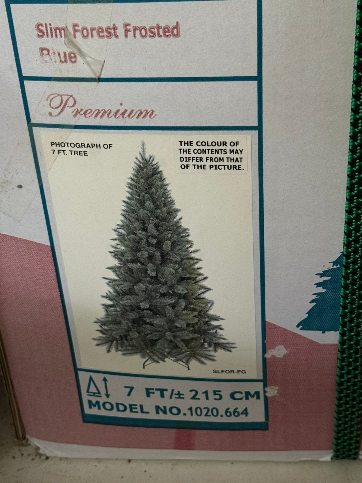 Prachtige kunstkerstboom. in takt, natuurlijke kleur. ., Ophalen, Zo goed als nieuw