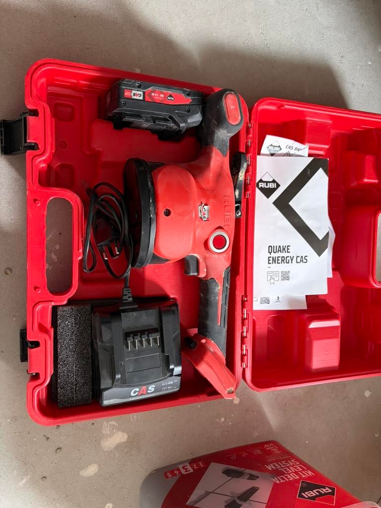 Rubi Quake Energy CAS zuignap & tegeltriller, Doe-het-zelf en Verbouw, Gereedschap | Handgereedschap, Zo goed als nieuw, Ophalen