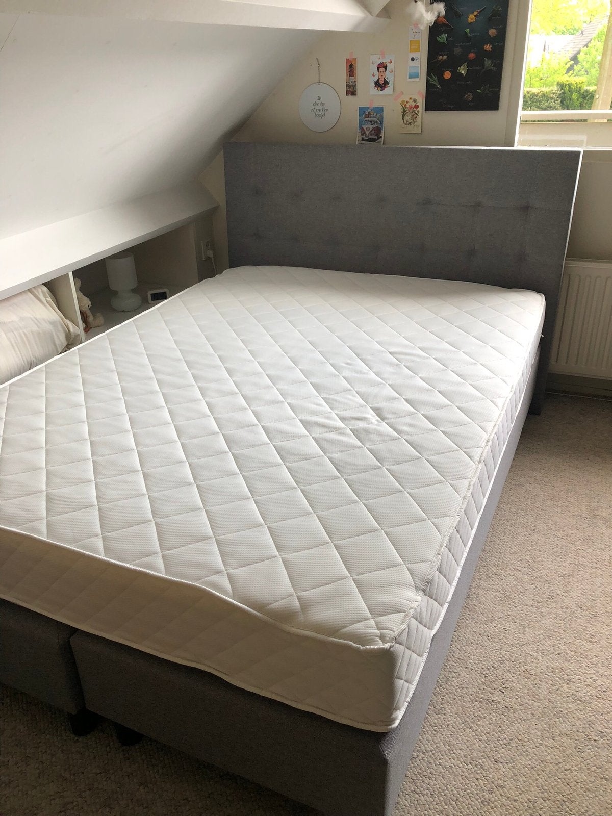 Grijze boxspring 140x200, Ophalen, Zo goed als nieuw, Tweepersoons, 140 cm