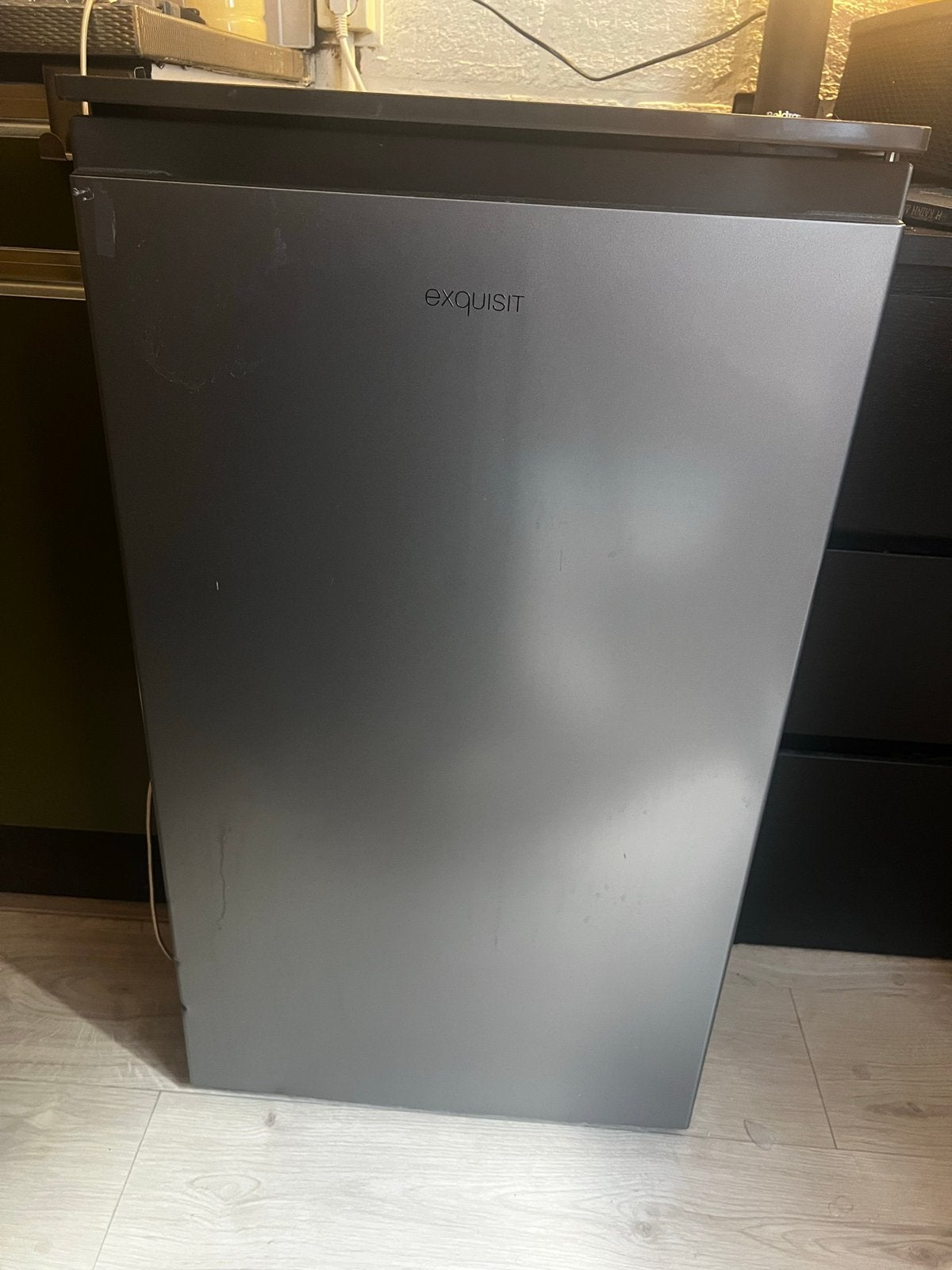 Compacte Koelkast Exquisit 85x50 cm met vriesvak, 85 tot 120 cm, Gebruikt, 75 tot 100 liter, Ophalen of Verzenden