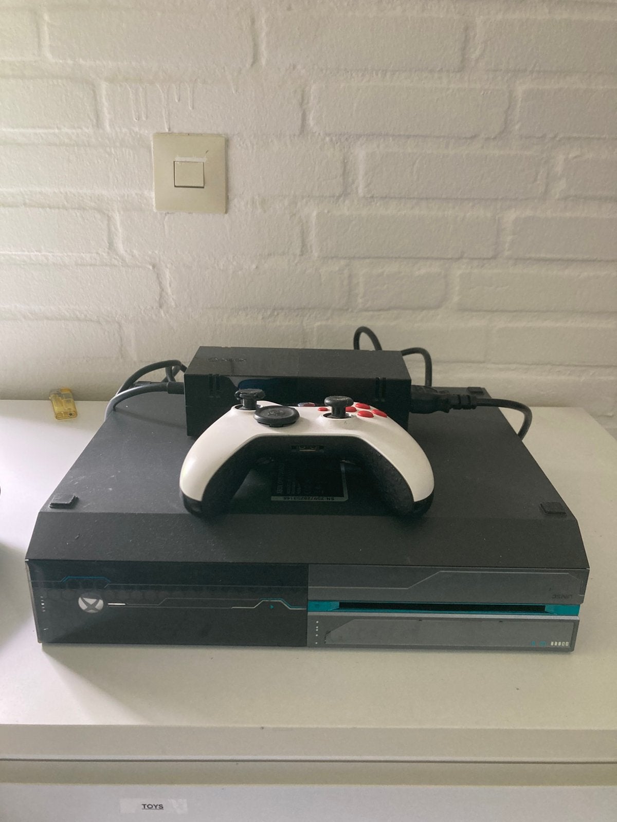 xbox one 500gb, Spelcomputers en Games, Spelcomputers | Xbox One, Ophalen of Verzenden, Zo goed als nieuw, 500 GB, Met 1 controller