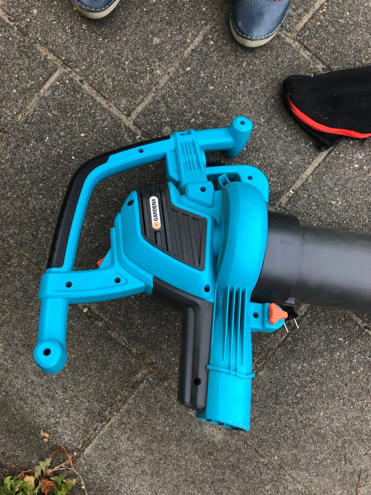 Bladzuiger, Ophalen, Gebruikt, Ruggedragen, Met opvangzak