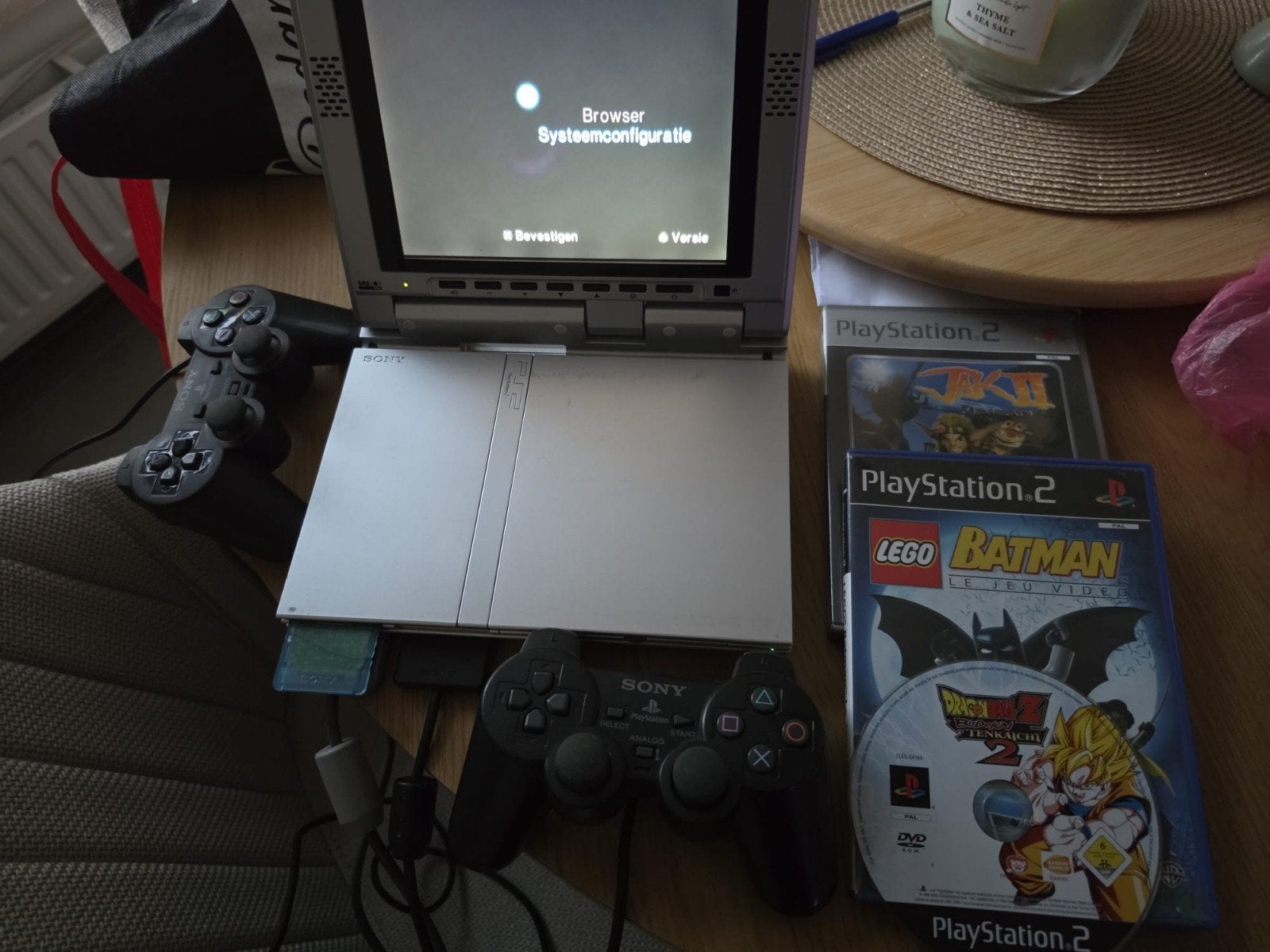 Ps2 slim zilver met joytech scherm., Spelcomputers en Games, Spelcomputers | Sony PlayStation 2, Met 2 controllers, Ophalen of Verzenden