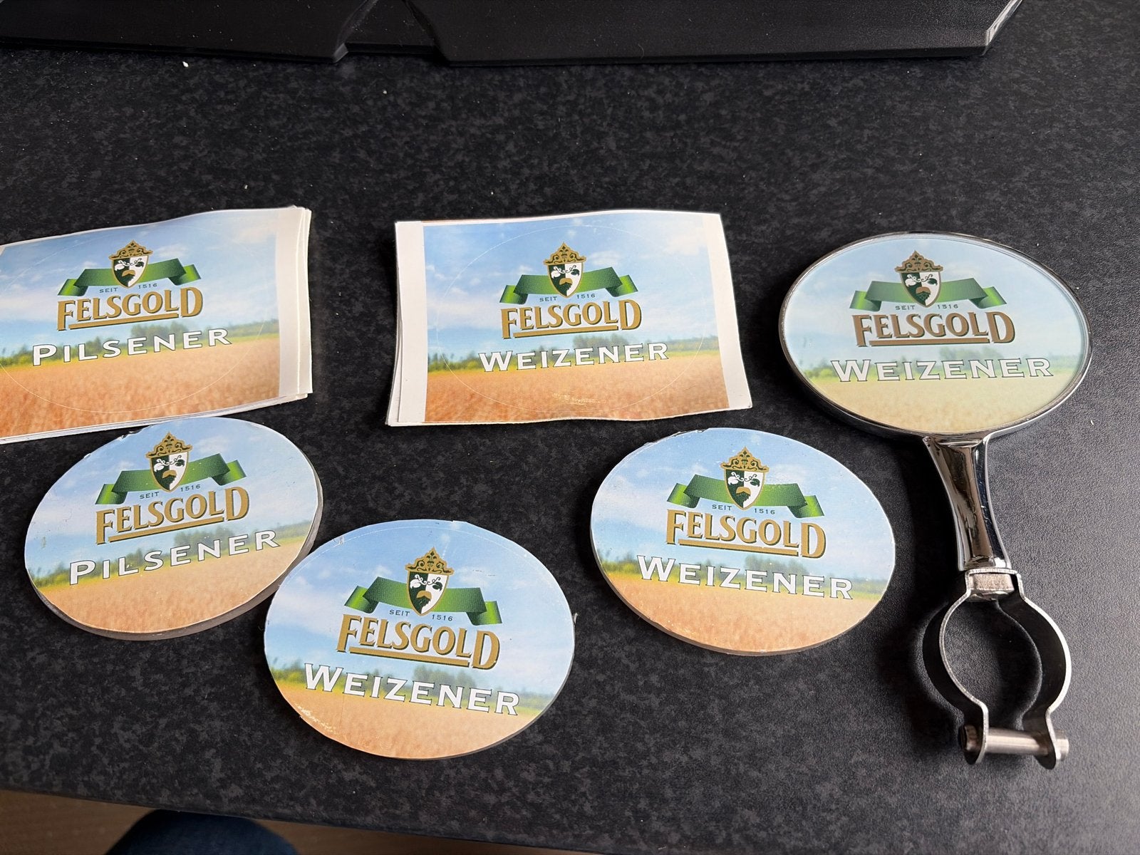 Felsgold Pilsener & Weizener pilsner tapruiter lichtvenster, Ophalen of Verzenden, Nieuw, Reclamebord, Plaat of Schild, Overige merken