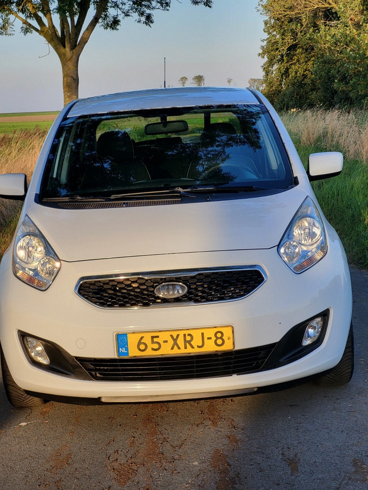 Kia Venga 1.4 Crdi 66KW 2012 Wit, Auto's, Voorwielaandrijving, 4 cilinders, 1396 cc, Particulier