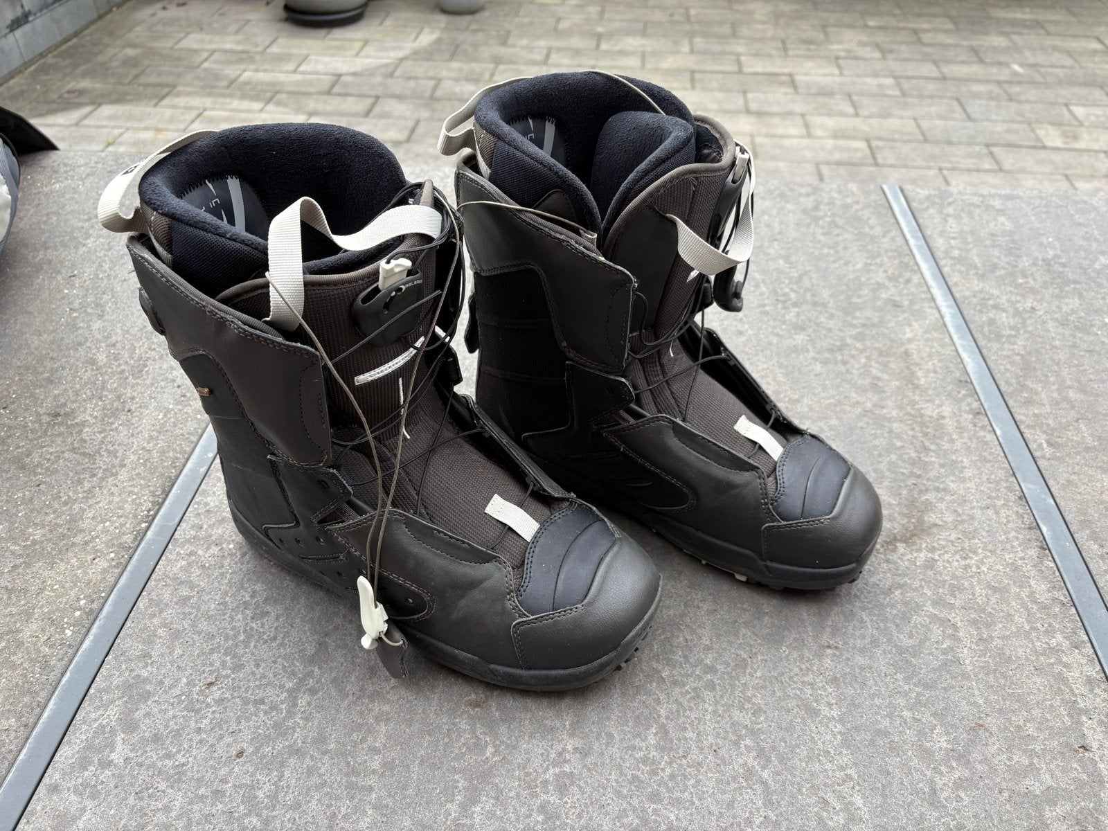 Salomon Solace Snowboardschoenen met tas - Maat 45 1/3, Ophalen, Zo goed als nieuw, Snowboots, Salomon