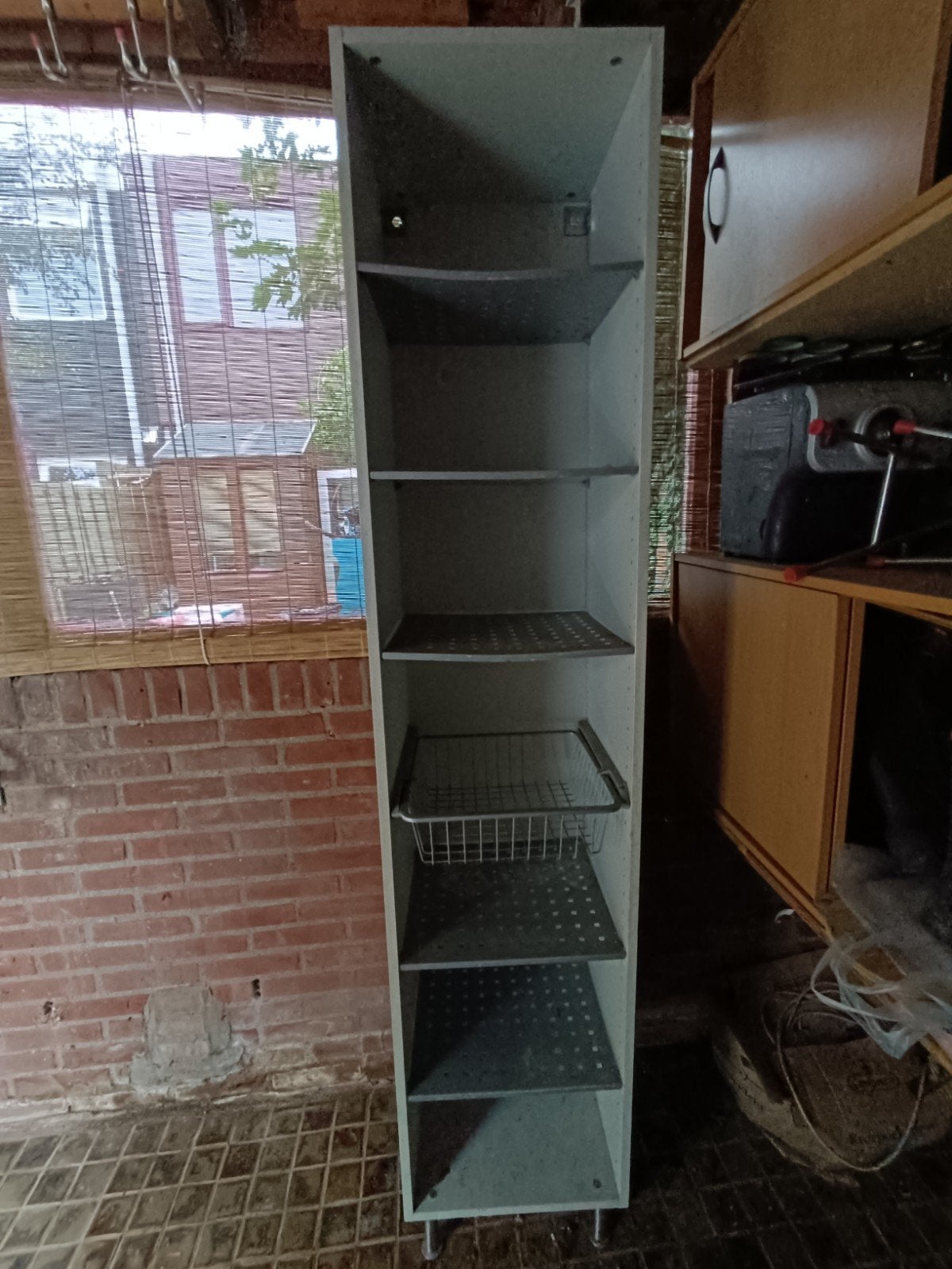 kast gratis, Huis en Inrichting, Woonaccessoires | Cd- en Dvd-rekken, Ophalen of Verzenden, Zo goed als nieuw, Hout, Cd's