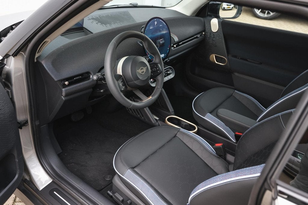 MINI Hatchback Cooper SE / Classic / Pakket XL / 18 inch Sli, Stof, Met garantie (alle), 4 stoelen, Mini Electric
