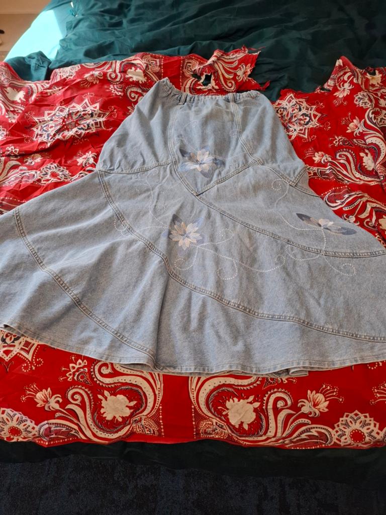 Vintage Hippie Patchwork Geborduurde Spijkerrok Maat 38, Kleding | Dames, Rokken, Maat 38/40 (M), Blauw, Ophalen of Verzenden