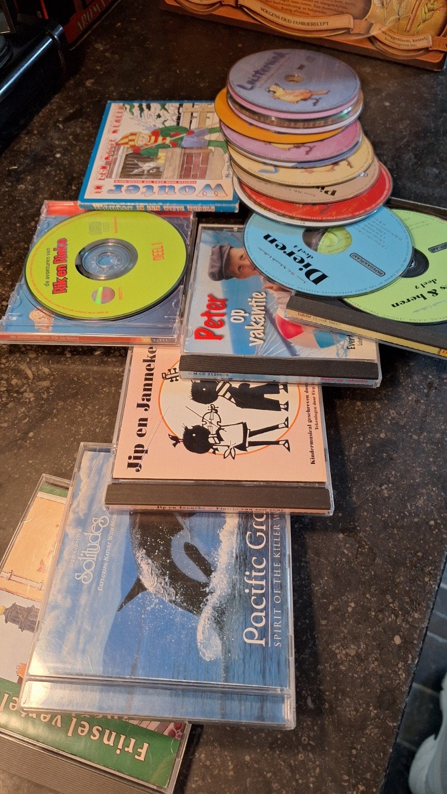 Gratis kinder vertel cd's, Ophalen, Zo goed als nieuw
