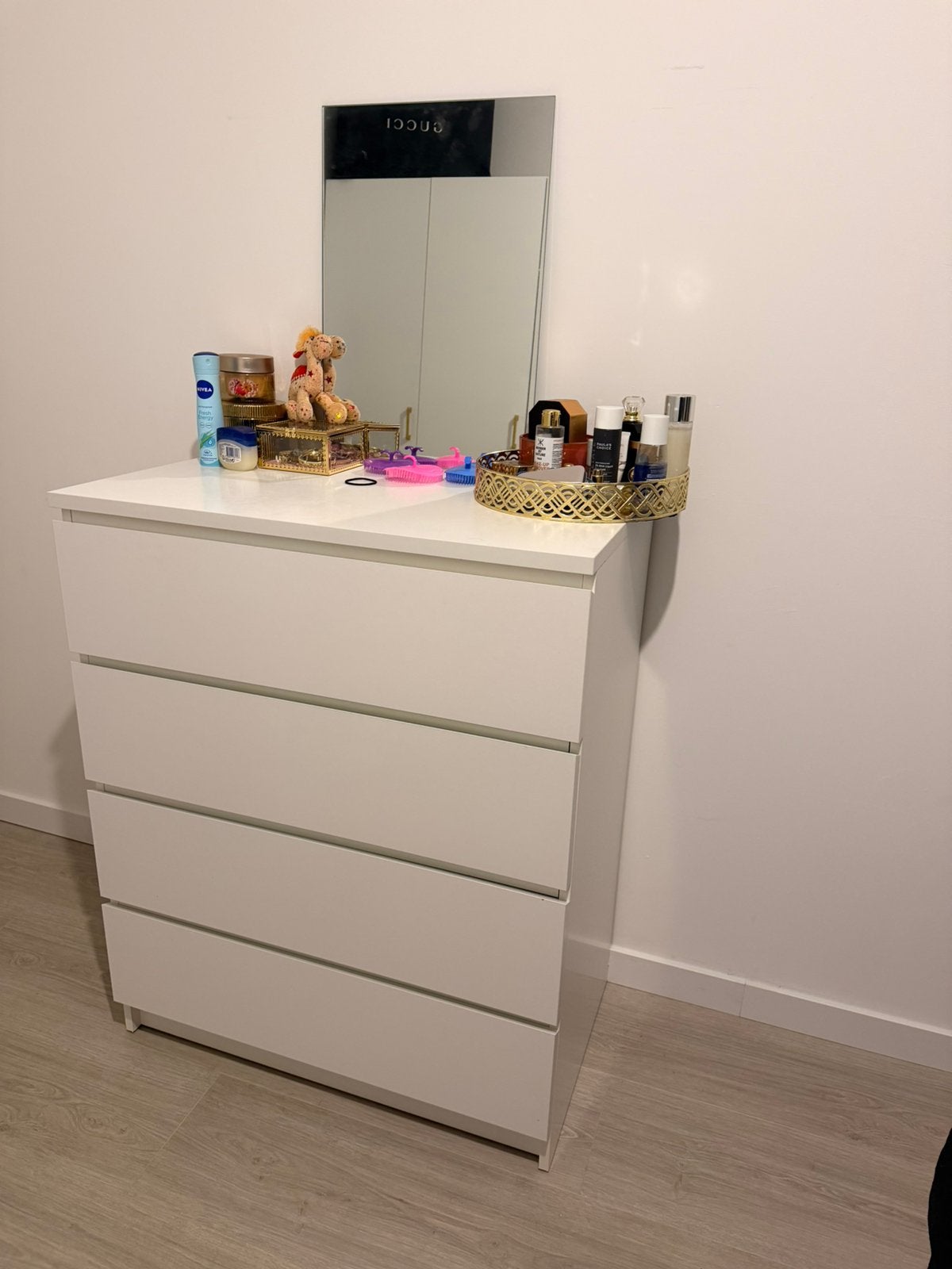 JYSK TANGE Ladekast – 4 lades – Wit – Zo goed als nieuw, Zo goed als nieuw, 3 of 4 laden, Minder dan 100 cm, 25 tot 50 cm