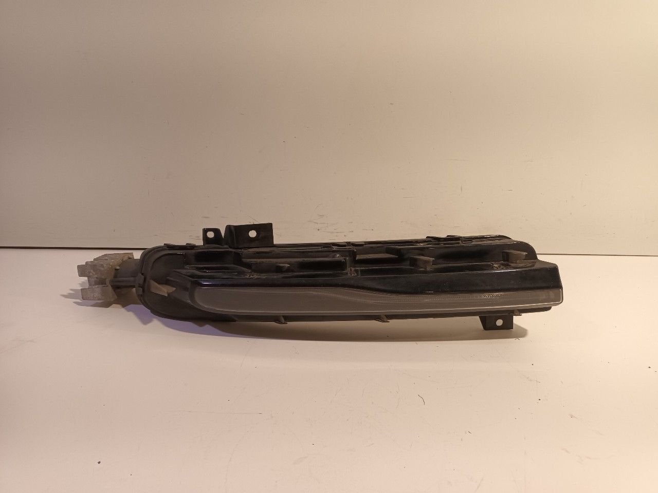 Daglichtrijverlichting rechts voor Volvo V40, Onderdelen@venauto.nl, Van der Ven Autorecycling B.V., Gebruikt, Ettenseweg 76, 4706 PB Roosendaal, The Netherlands