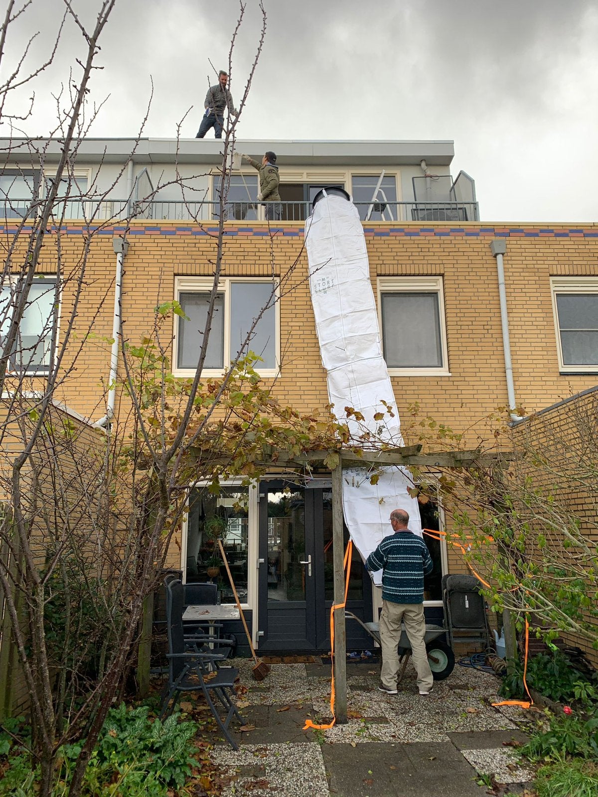 Stort slurf - 2 verdiepingen met vultrechter, Ophalen