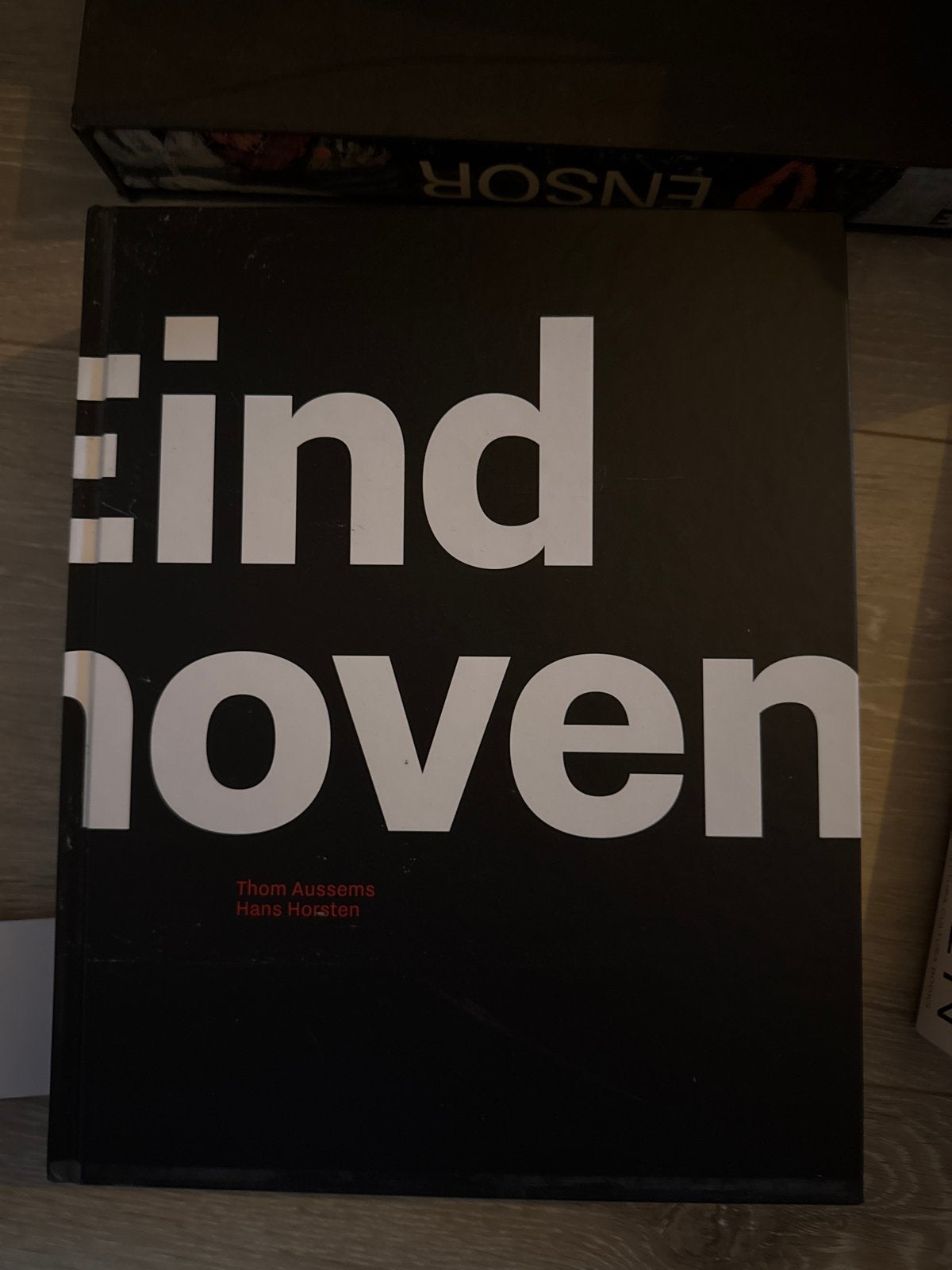 Eindhoven - Thom Aussems & Hans Horsten, Ophalen, Zo goed als nieuw, Nederland