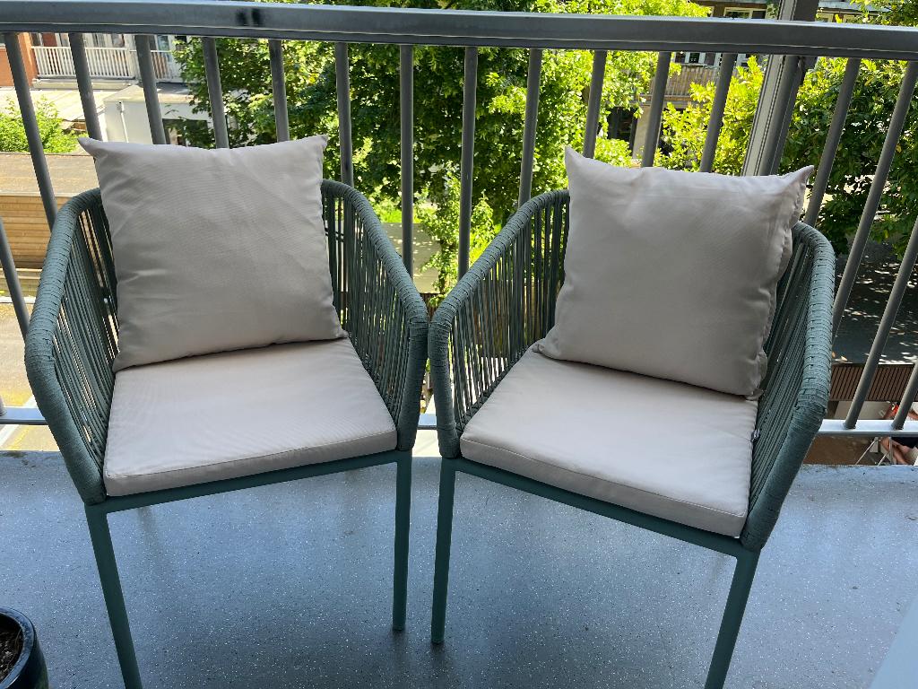 Perfect tuin set to enjoy good weather!, Tuin en Terras, Tuinstoelen, Ophalen, Zo goed als nieuw, Metaal, Stapelbaar