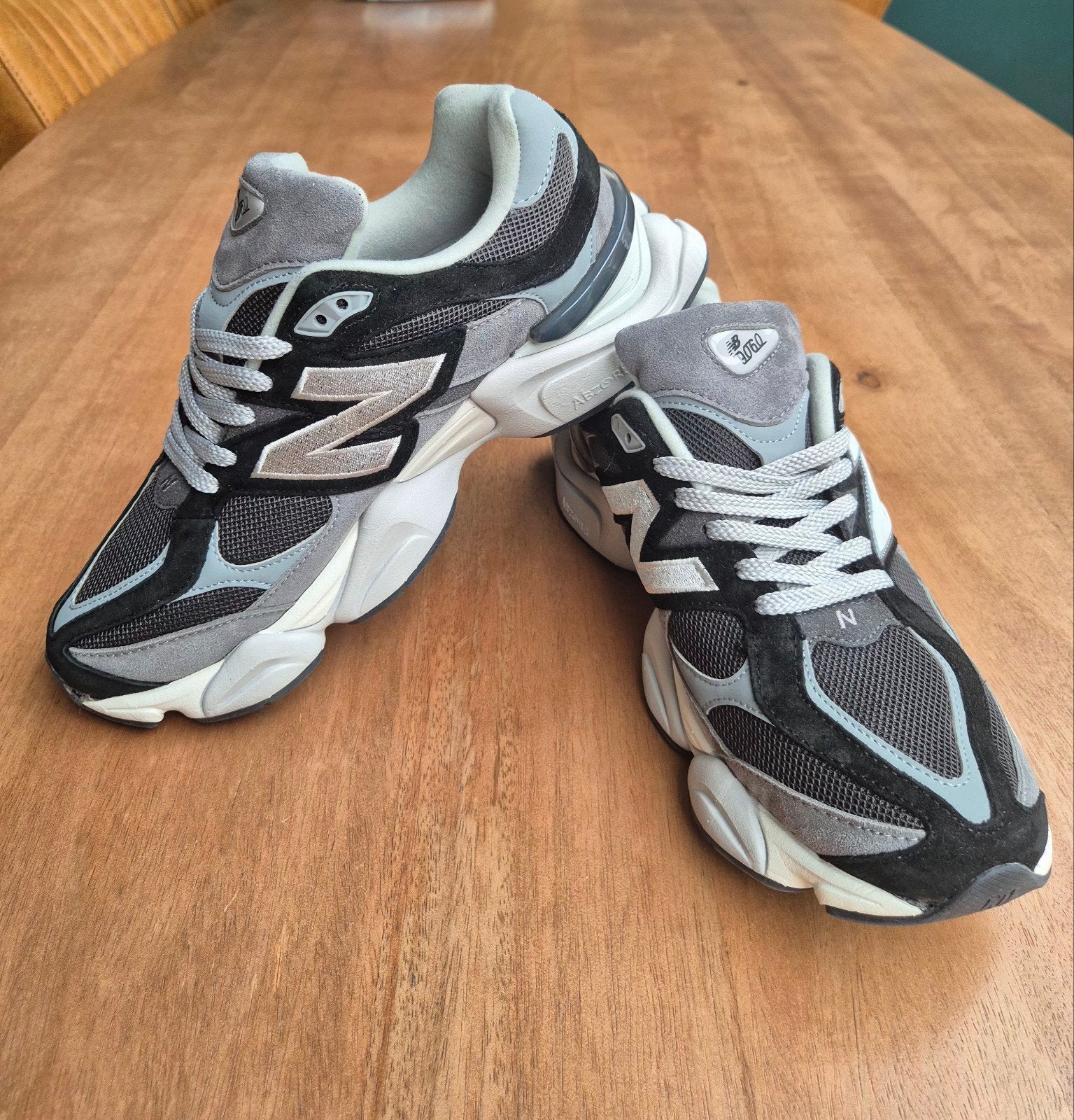 New Balance 9060 Sneakers - Stijlvol en Comfortabel, Kleding | Heren, Ophalen of Verzenden, Nieuw, Zwart