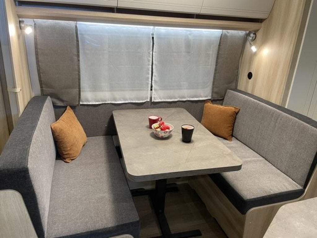 Hobby 540 KMFE De Luxe 2026, Hobby, Bedrijf, Treinzit, Ringverwarming