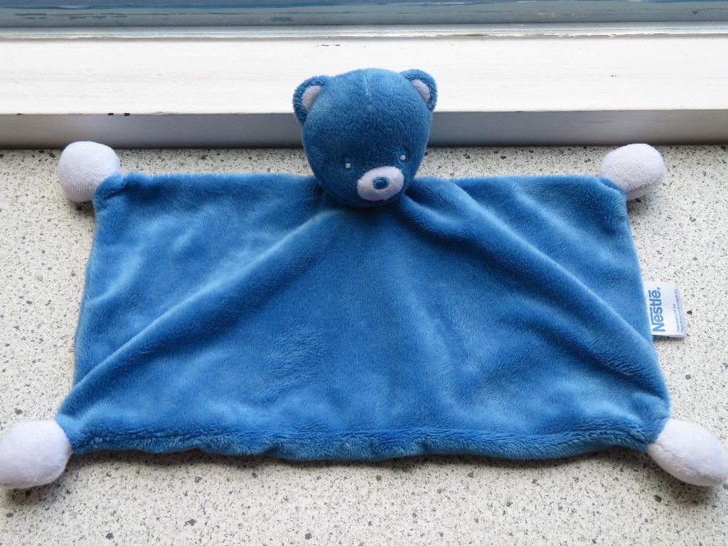Knuffeldoek Beer Basje blauw velours merk Nestlé, Kinderen en Baby's, Speelgoed | Knuffels en Pluche, Ophalen of Verzenden, Zo goed als nieuw