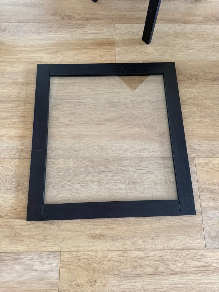 2X SINDVIK - Vitrinedeur, zwartbruin/helder glas, 60x64 cm, Huis en Inrichting, Kasten | Vitrinekasten, Ophalen, 50 tot 100 cm