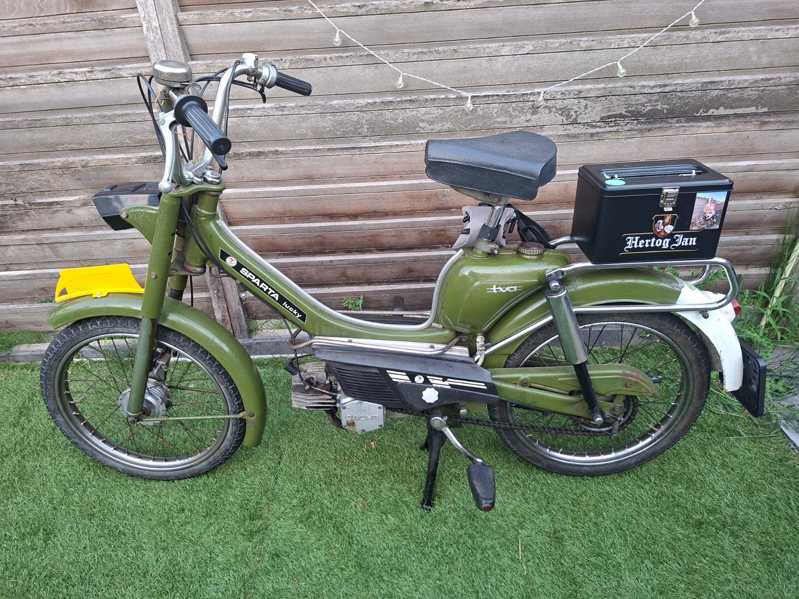 sparta lucky, Fietsen en Brommers, Brommers | Oldtimers, Ophalen, Sparta, Maximaal 45 km/u, 49 cc