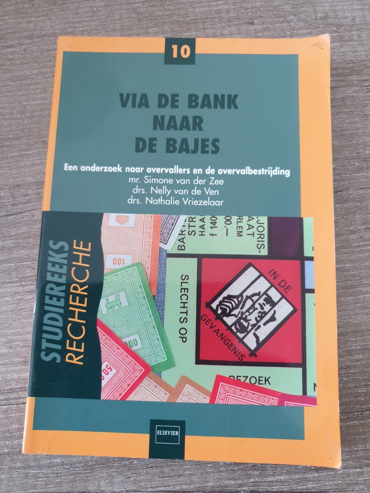 Via de Bank naar de Bajes - Studieboek Recherche, Ophalen of Verzenden, Gelezen