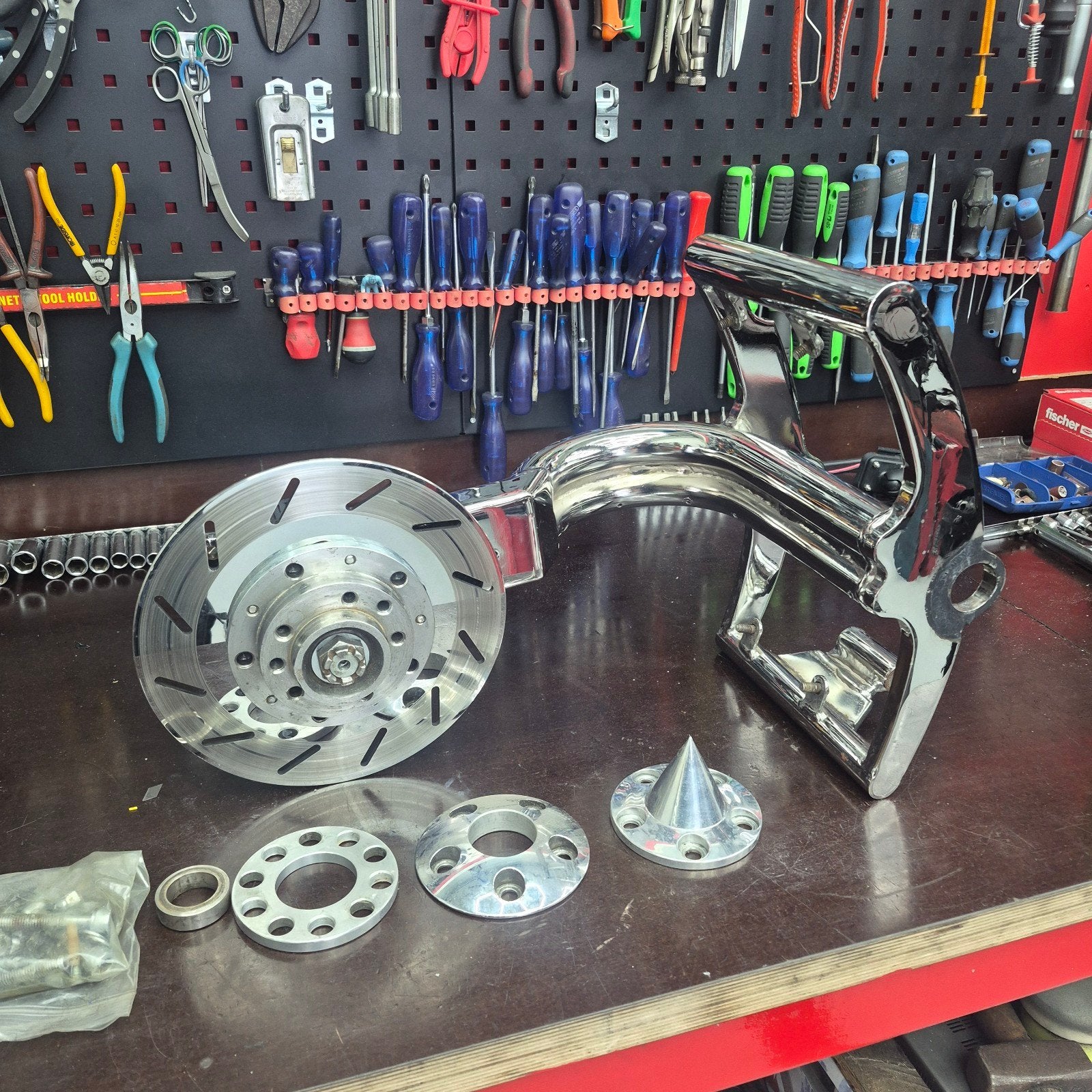 Singleside Swingarm Softail bj2000/2017, Ophalen, Gebruikt