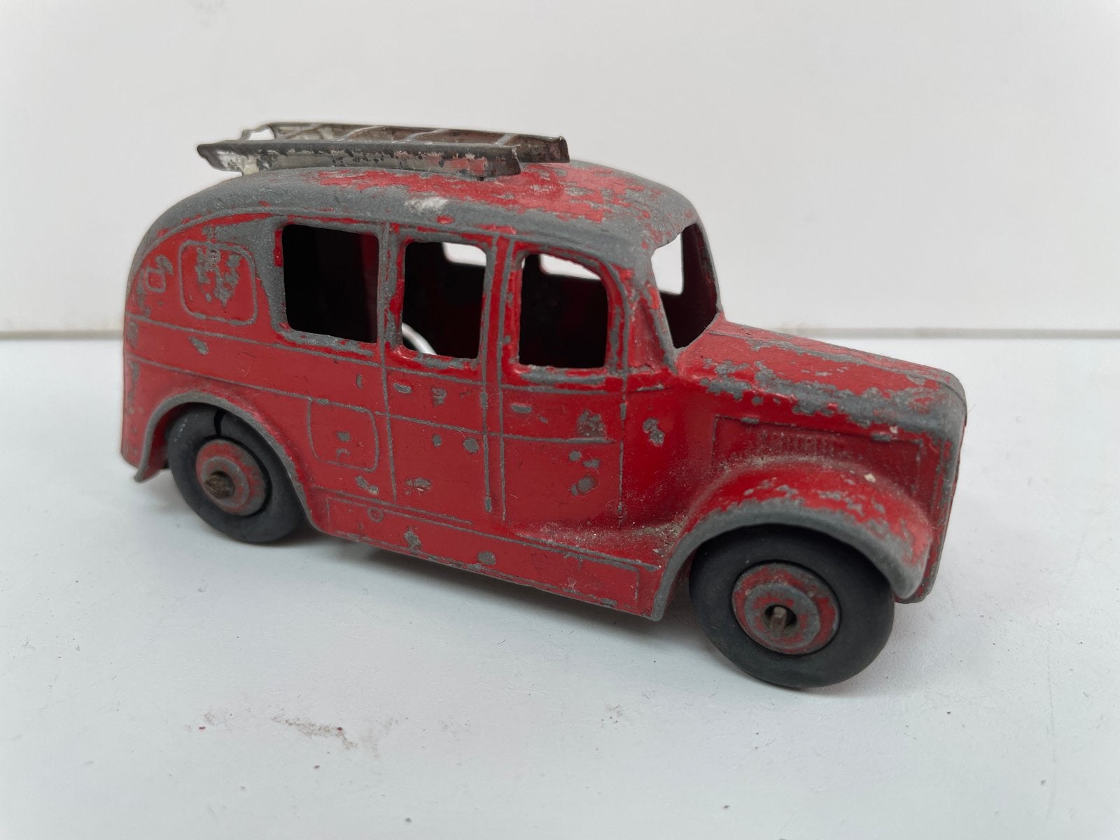 Vintage Dinky Toys Brandweerwagen Rood - Gebruikt, Ophalen of Verzenden