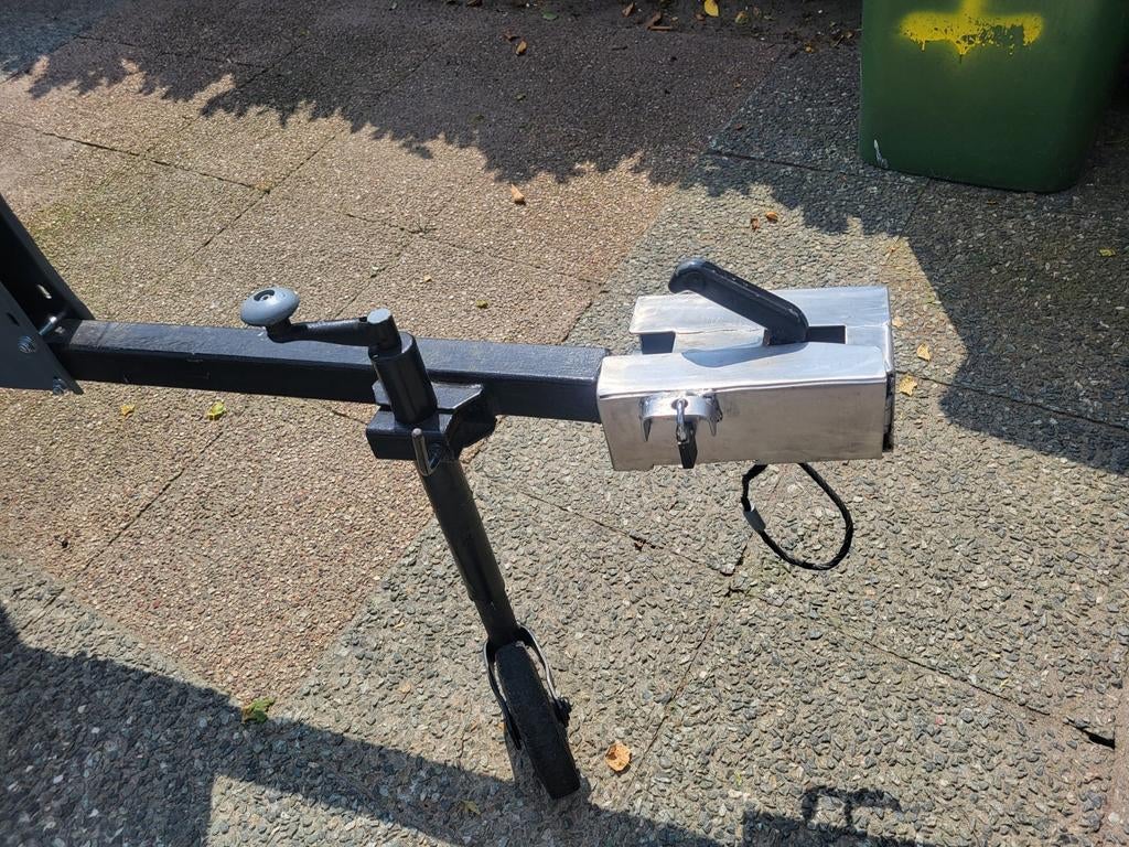 Toer boot 6 persoons met 15 pk jonson motor, Ophalen