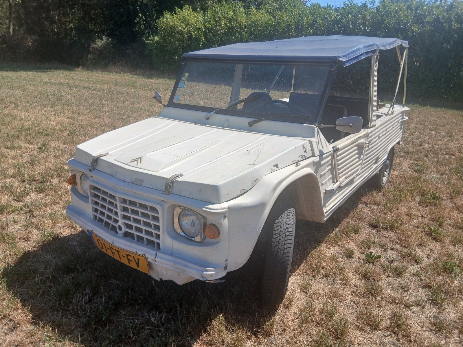 Citroën Mehari 0.6 2*2 1977 Beige, Voorwielaandrijving, Beige, Handgeschakeld, SUV of Terreinwagen