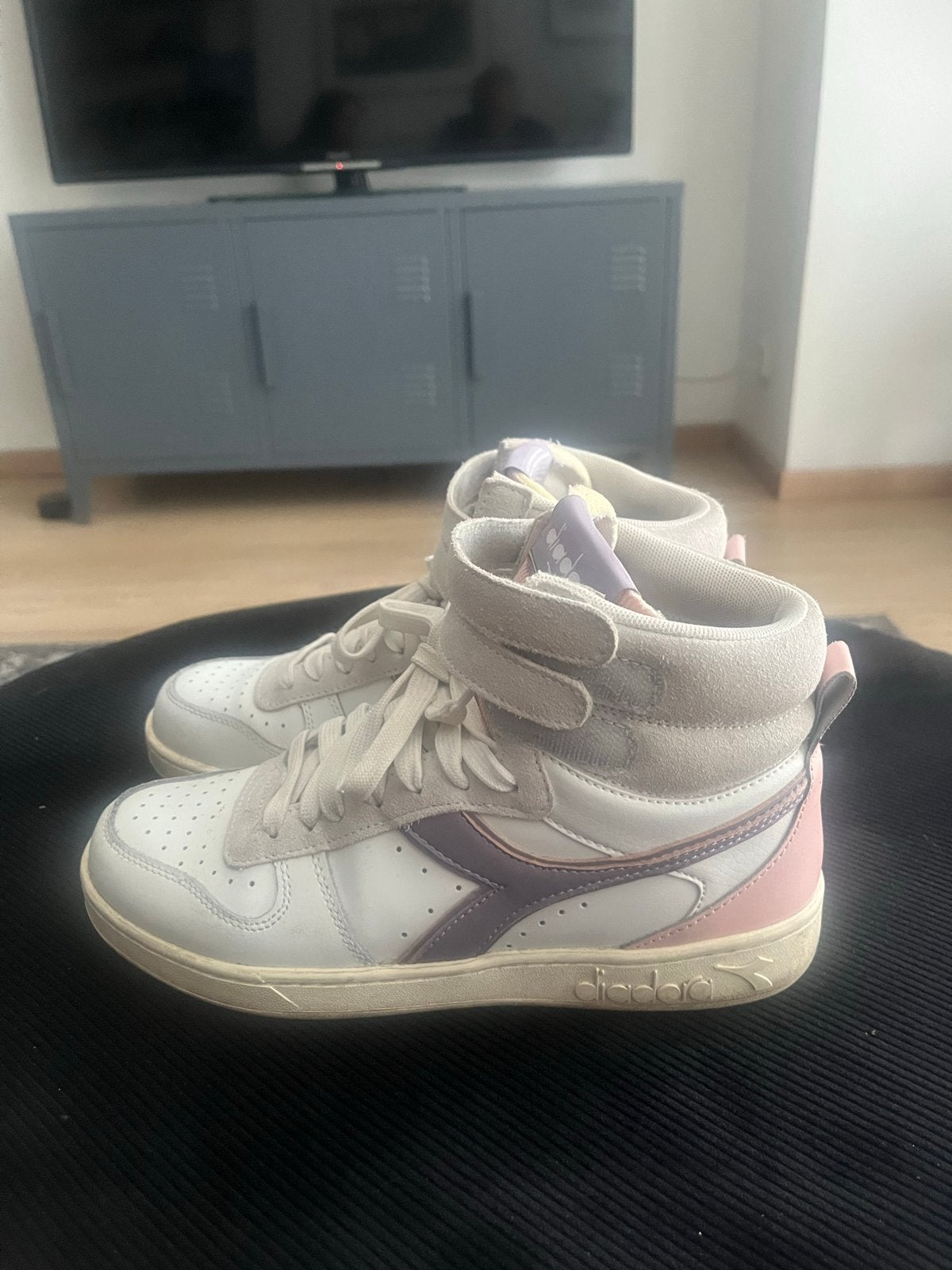 Diadora sneakers hoog maat 39, Wit, Ophalen of Verzenden, Sneakers of Gympen, Zo goed als nieuw