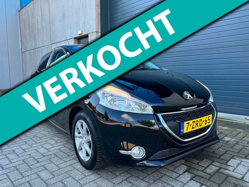 Peugeot 208 1.2i PureTech Style Pack AUT NAVI 5DRS, Euro 6, 1199 cc, 82 pk, Zwart