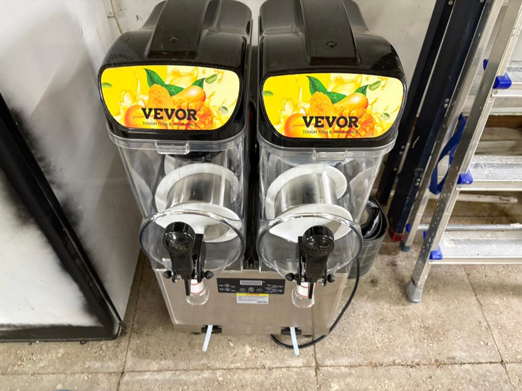 Vevor Slush Puppy Machine - 1 Nieuw, 2 Gebruikt (defect), Witgoed en Apparatuur, Ophalen, Niet werkend